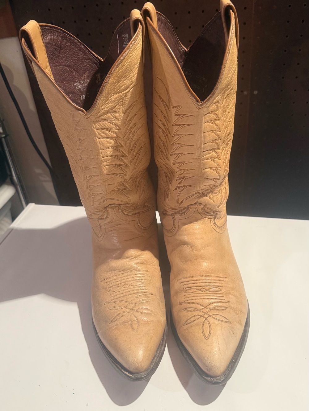 Justin Mens Creme Cowboy Boots 10D